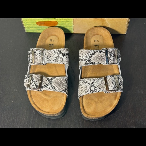 Naot Santa Barbara Cobra Snakeprint Sandals Grey/White Womans EU 38/US 7-7.5 - Picture 4 of 15